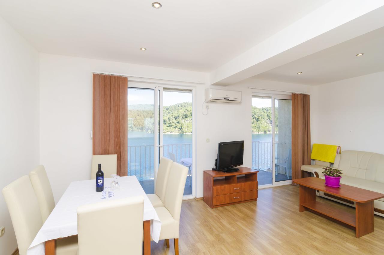 Apartments Angelo Полаче Екстер'єр фото